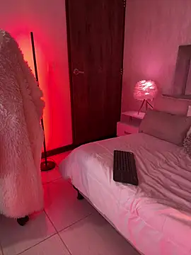 Liora Sol online show from March 22, 12:05 am