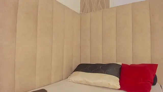 Kitty Swwet online show from April 9, 12:21 pm