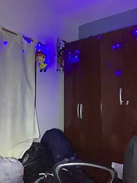 Tatii1 online show from April 6, 3:17 am