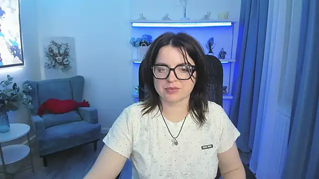 AmeliaDateri online show from April 3, 7:12 pm