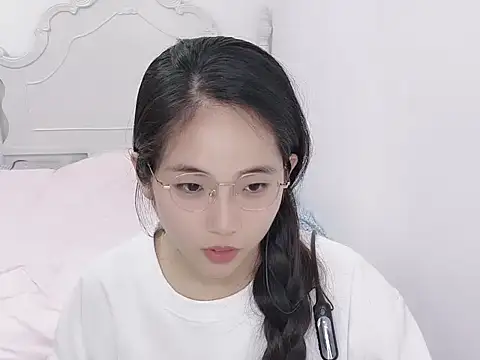 MIAOMIAO-666 online show from April 7, 1:24 pm