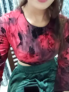 Candyy crushh online show from April 8, 6:21 pm