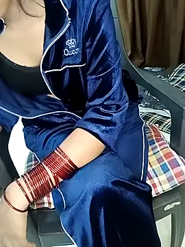 Candyy crushh online show from March 21, 2:33 pm