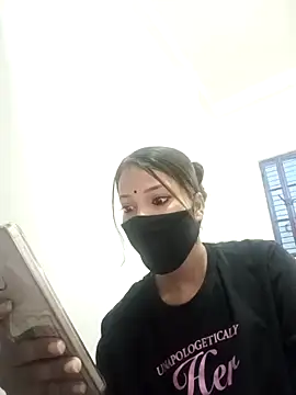 Candyy crushh online show from May 8, 2:37 am