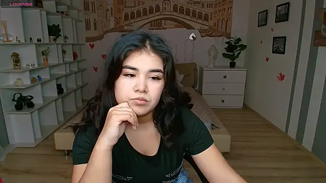 AlicaMayer online show from March 23, 12:33 pm