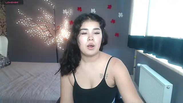 AlicaMayer online show from March 31, 11:43 am