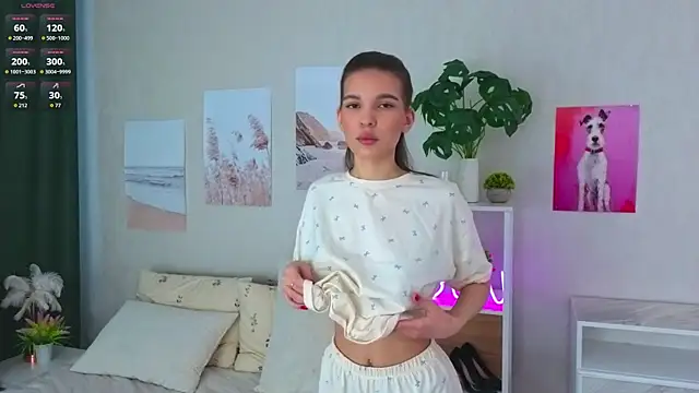 LatashaTarr online show from April 3, 12:52 am