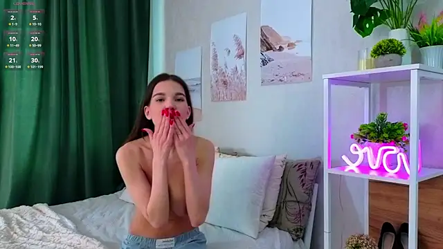 LatashaTarr online show from April 7, 4:47 am