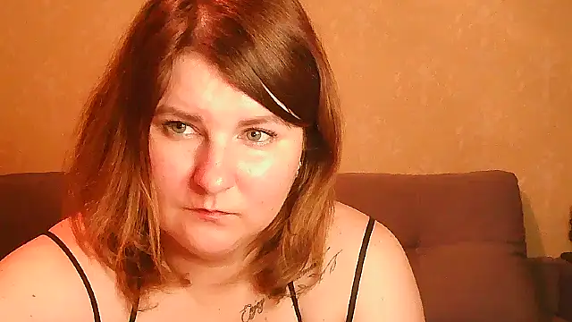 Minisstra online show from April 2, 6:05 pm