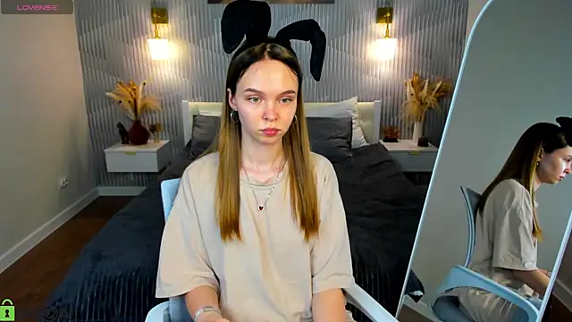 Sofa Vleifo online show from April 1, 7:31 am