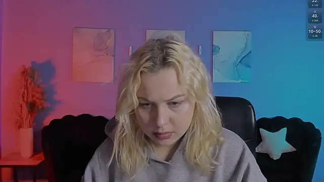 aria blaze  online show from April 20, 8:50 am