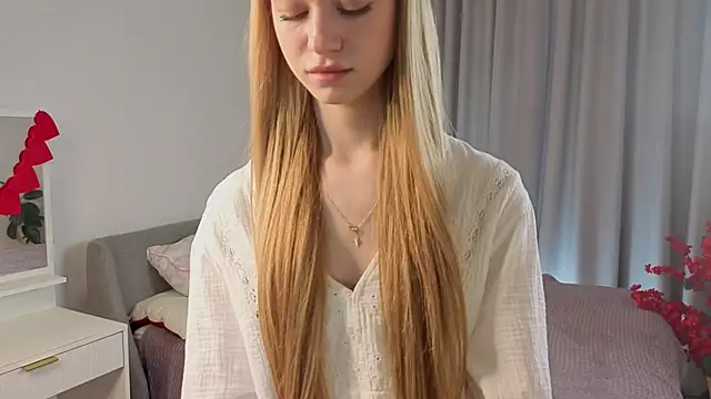 IselaObanner online show from March 28, 8:36 am