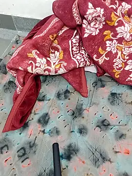 TEENA  RISE online show from March 26, 9:33 am