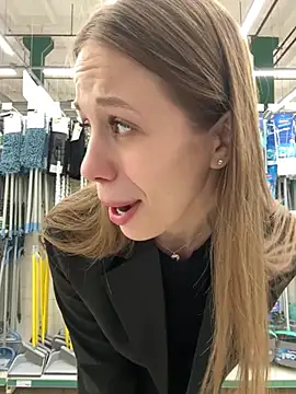 Olivia Jemison online show from April 4, 7:51 am