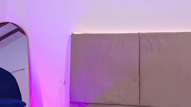 AriaCollin online show from April 8, 11:18 pm