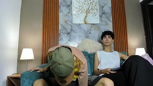 NAUGHTY BOYS1 online show from April 7, 8:11 pm