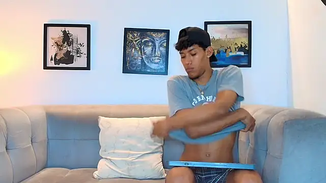 NAUGHTY BOYS1 online show from May 23, 7:56 pm