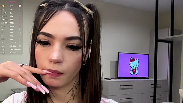 SweetLea1 online show from April 1, 7:44 pm