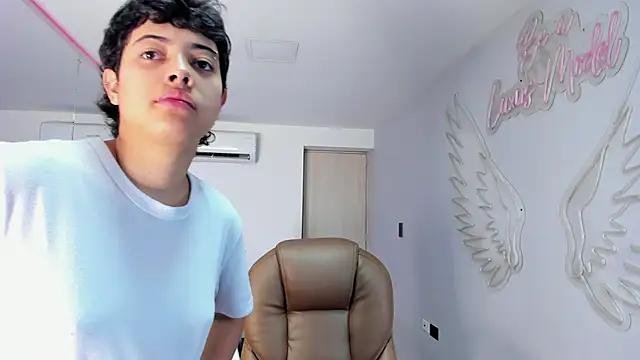 Cris Sasha online show from April 4, 11:53 am