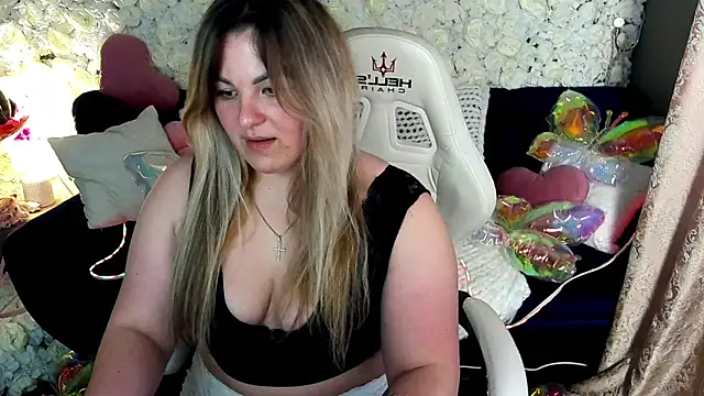 AlissyaGrayy online show from April 1, 1:52 pm