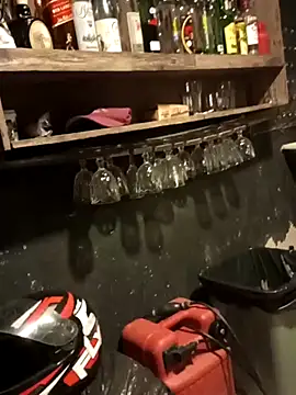 larissa    hot online show from March 21, 9:31 pm