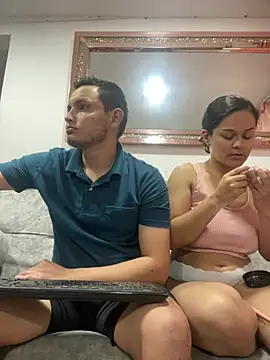 leoylia online show from March 22, 4:07 am