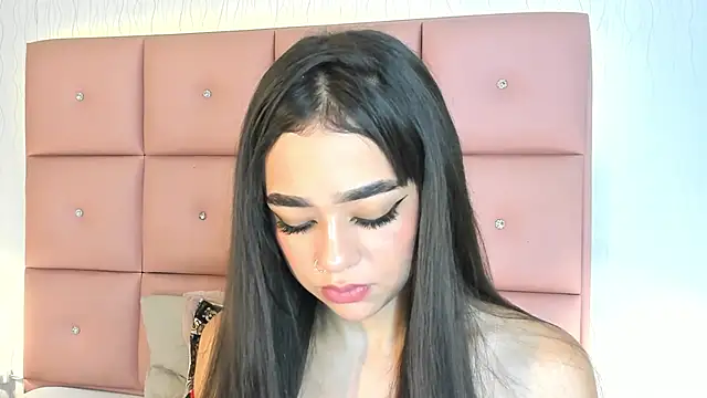 tifanywollf online show from April 10, 4:51 am