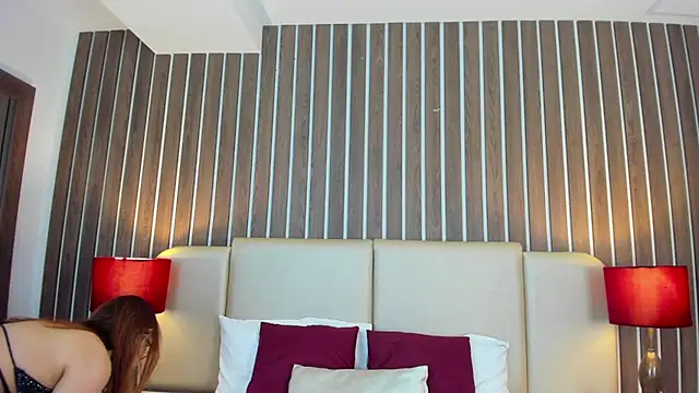 paulette bustamante online show from April 1, 7:22 pm