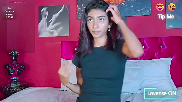 Hottie Veronica online show from March 28, 8:08 pm