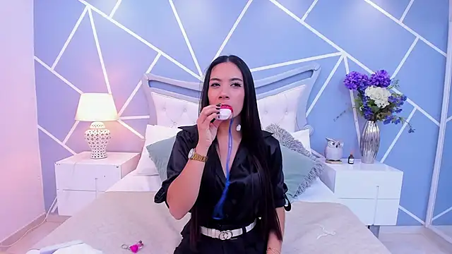 EmmaFosther online show from March 26, 8:10 pm