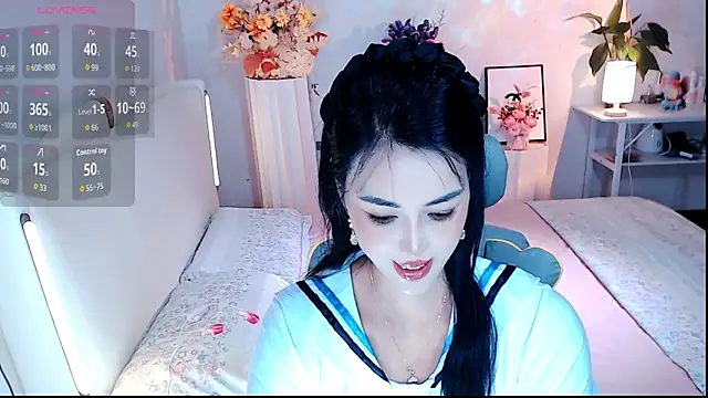 Evelyn-007 online show from May 21, 5:11 pm