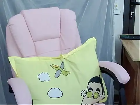 Kathy Hornyyy online show from April 6, 12:10 am