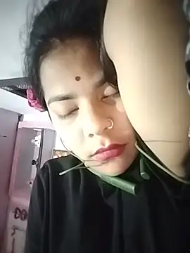 Pallavi cute online show from June 15, 7:36 pm