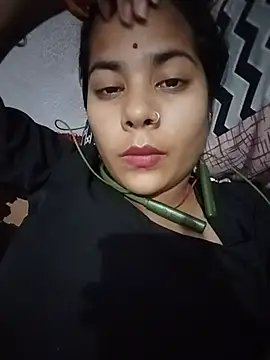 Pallavi cute online show from June 27, 5:08 pm