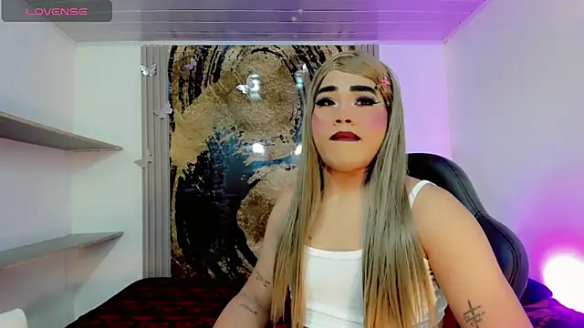 Alice Yermanotta online show from May 26, 3:17 am