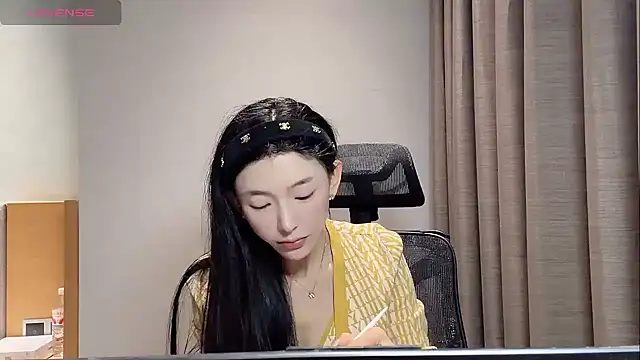 kiki-12 online show from April 9, 11:54 pm