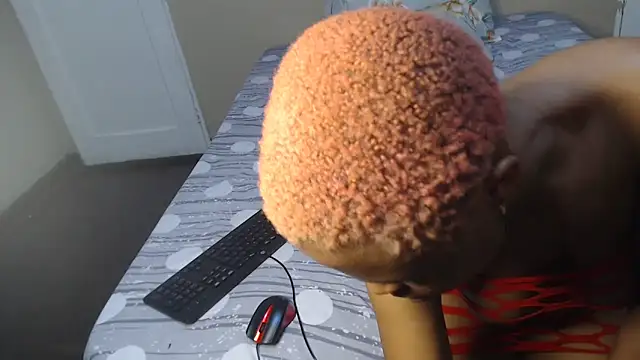 YourShySweetGal online show from April 6, 8:32 pm