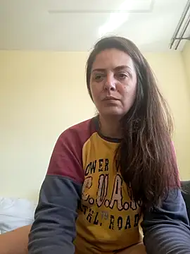 Arya Malone online show from April 7, 8:27 am