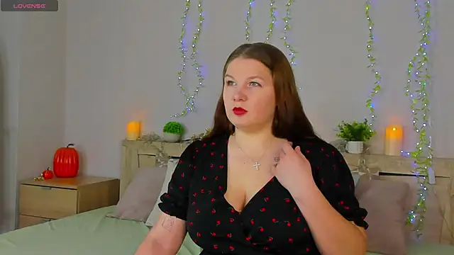 Virginia Robinson online show from April 6, 9:32 am