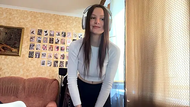 HelenaBargo online show from March 25, 8:50 am