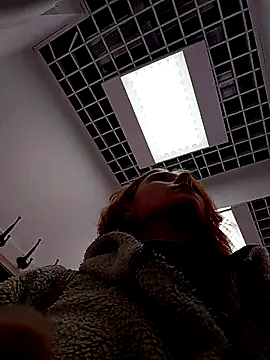 NinaParri online show from April 7, 4:47 am