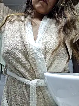 rafaella stefano online show from April 9, 3:06 pm