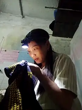Phuongmyy online show from May 10, 1:13 pm