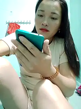 Phuongmyy online show from June 11, 2:14 pm