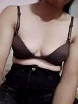 Phuongmyy online show from May 7, 6:28 am