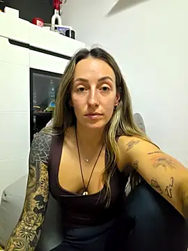 NicoleKaiser online show from March 25, 8:34 pm