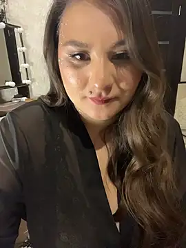 AgathaMyers online show from April 4, 6:40 pm