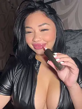 LaaadyDaaamn online show from April 5, 3:22 pm