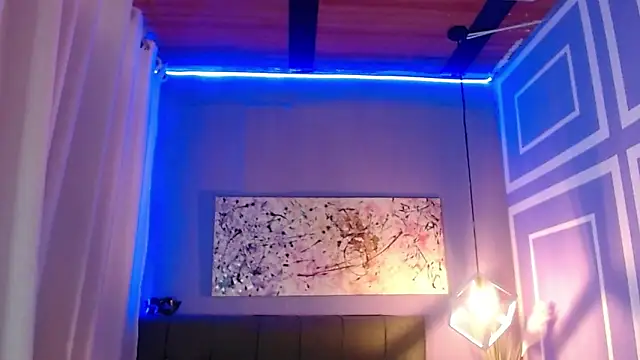 candy  fire online show from April 9, 2:22 pm