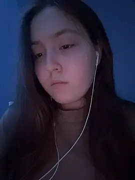 charmingggirl online show from May 12, 6:47 pm